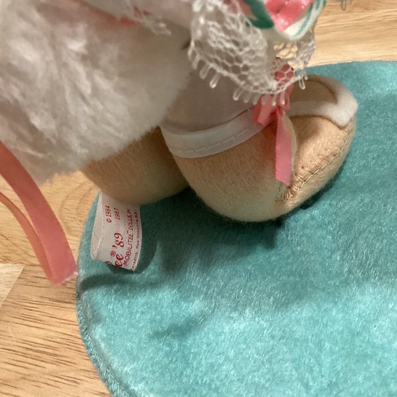 Annalee Doll Easter Bunny Girl With Bonnet 1989 - Picture 5 of 7